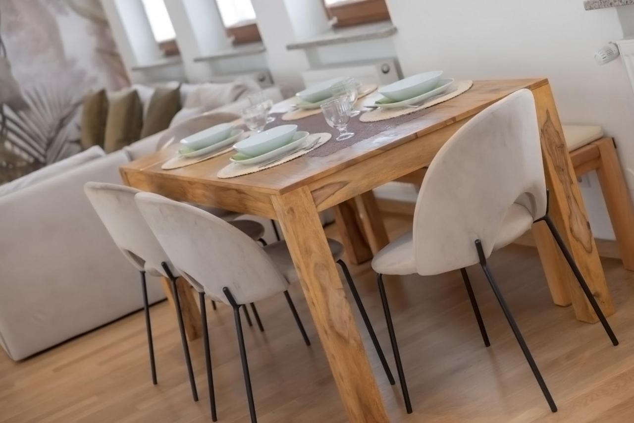 Kaza Guesthouse, Centrally Located 2 & 3 Bedroom Apartments In Augsburg Eksteriør billede
