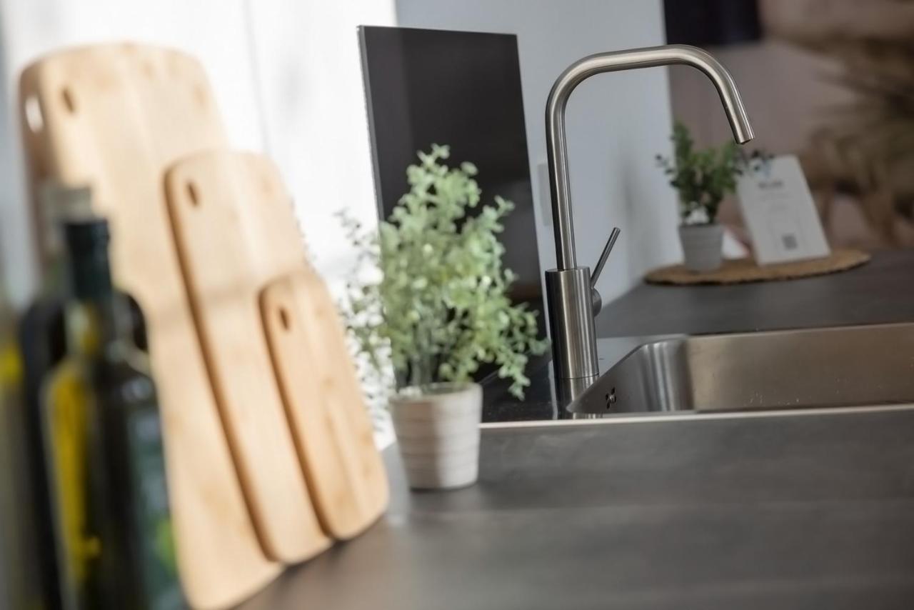 Kaza Guesthouse, Centrally Located 2 & 3 Bedroom Apartments In Augsburg Eksteriør billede