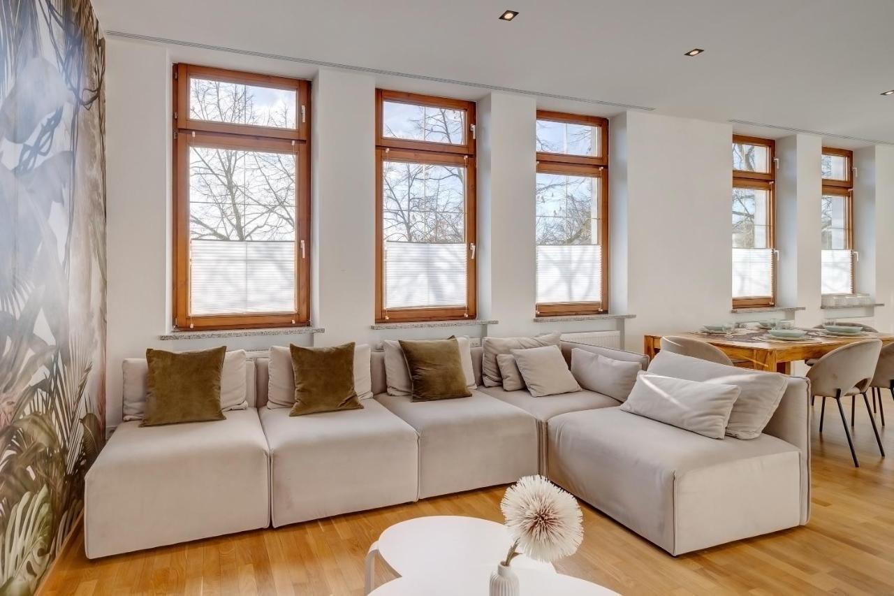 Kaza Guesthouse, Centrally Located 2 & 3 Bedroom Apartments In Augsburg Eksteriør billede