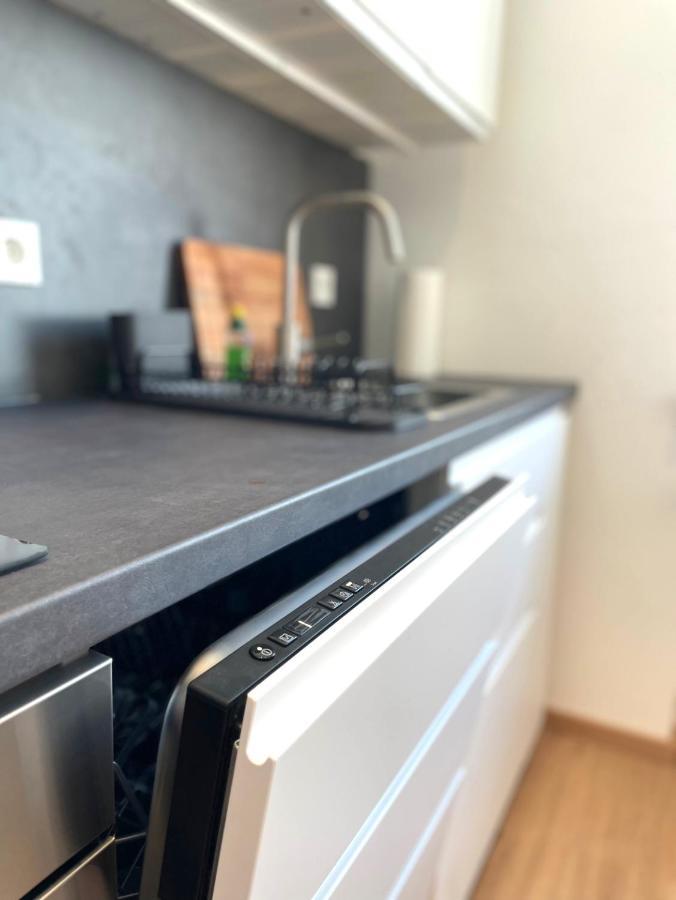 Kaza Guesthouse, Centrally Located 2 & 3 Bedroom Apartments In Augsburg Eksteriør billede