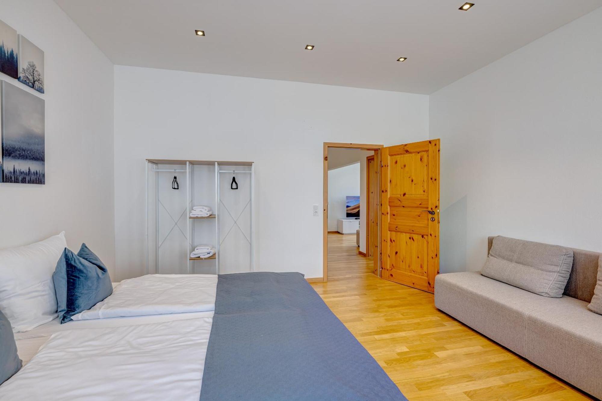 Kaza Guesthouse, Centrally Located 2 & 3 Bedroom Apartments In Augsburg Eksteriør billede