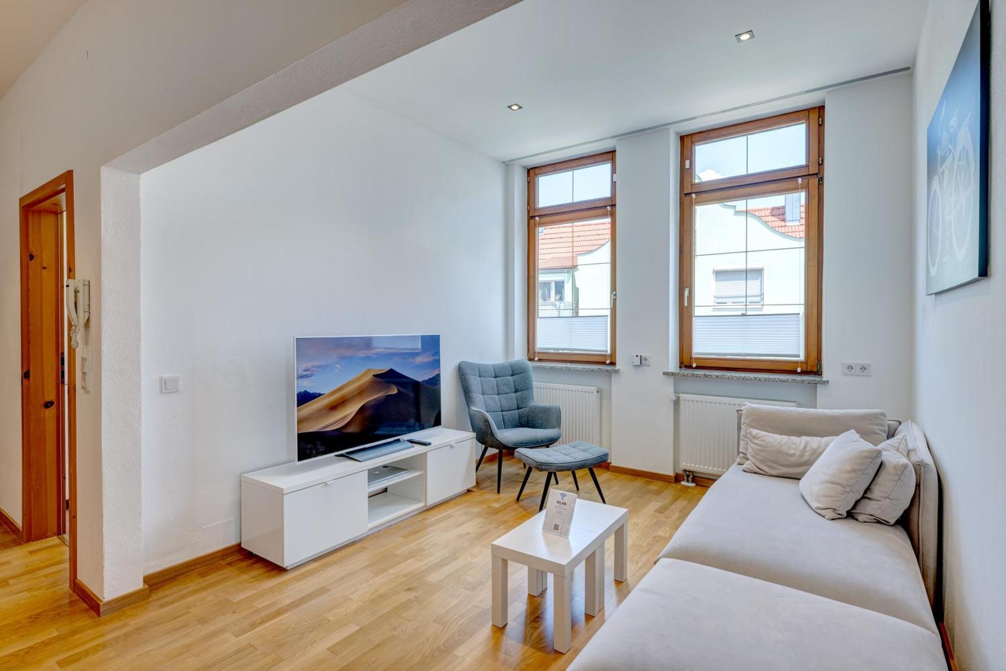 Kaza Guesthouse, Centrally Located 2 & 3 Bedroom Apartments In Augsburg Eksteriør billede